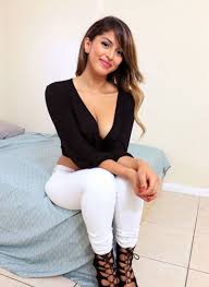 escorts and call girl in Delhi